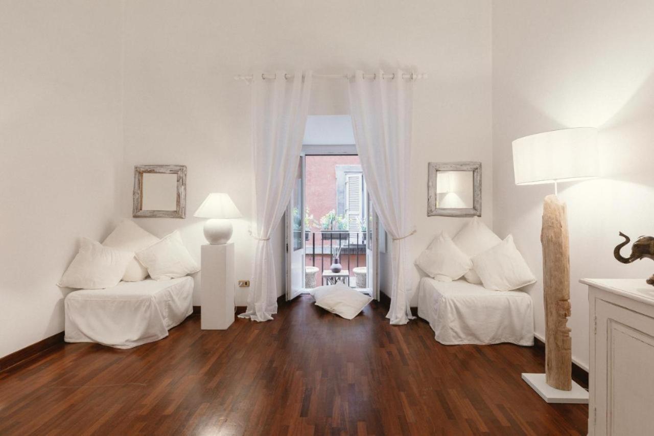 Campo Dei Fiori Charming Apartamento